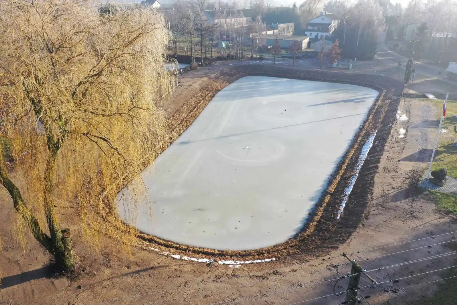 Przebudowa zbiornika wodnego o charakterze retencyjnym na dzialce nr ew. 129 w m. Dębień, gmina Rybno - po