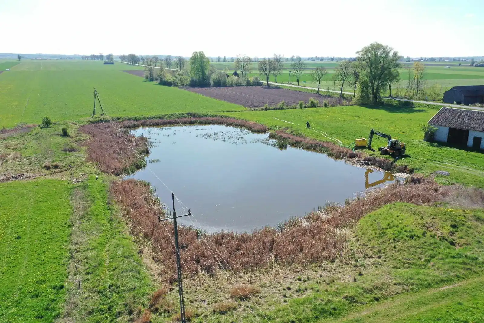 Przebudowa - renowacja zbiornika wodnego w miejscowości Rzęgnowo, Gmina Dzierzgowo - przed