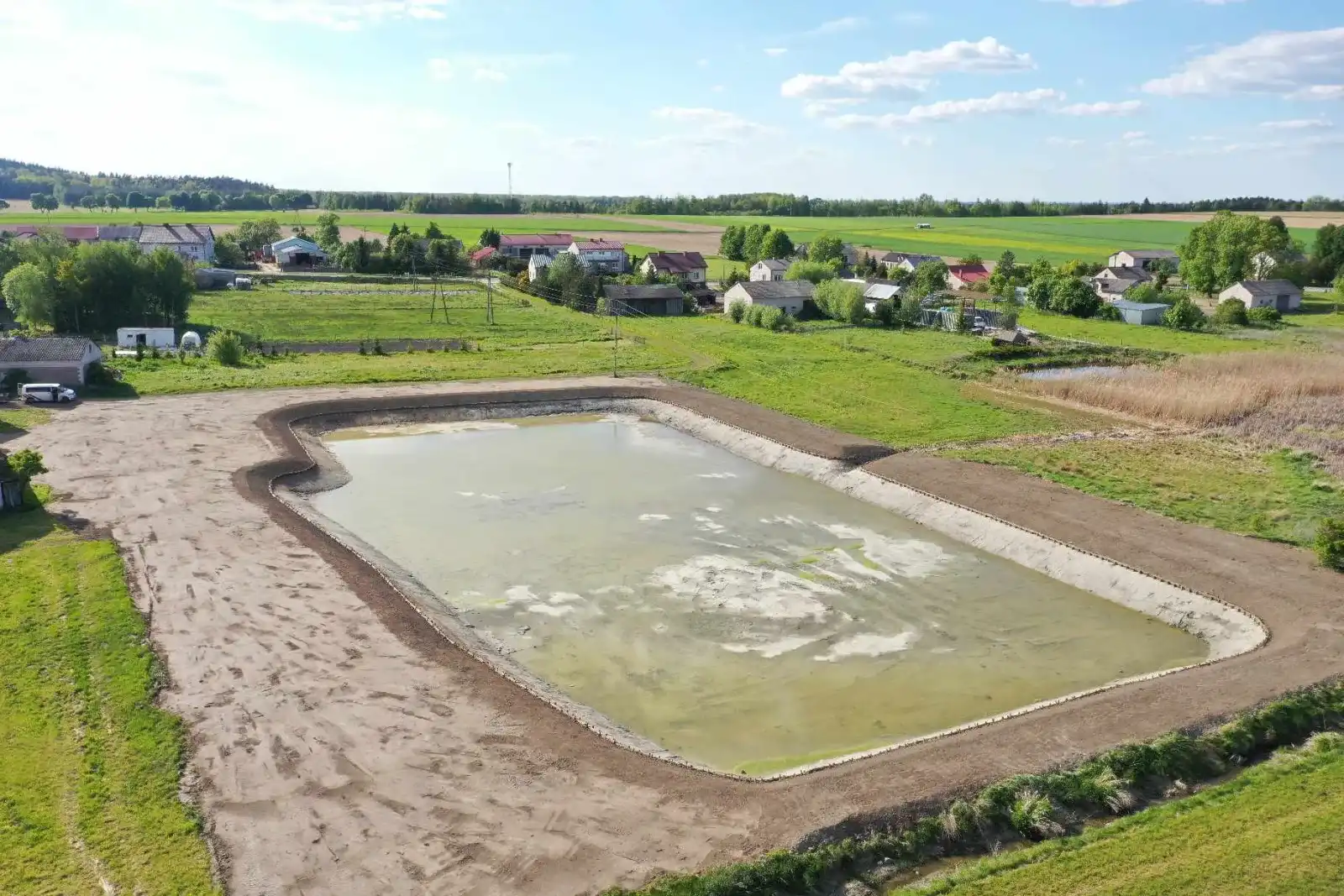 Przebudowa - renowacja zbiornika wodnego w miejscowości Rzęgnowo, Gmina Dzierzgowo - po
