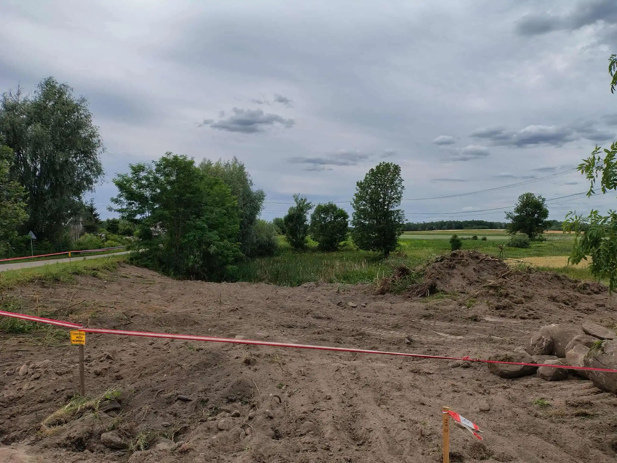 Przebudowa stawu w Godaczach, Gmina Świercze - przed