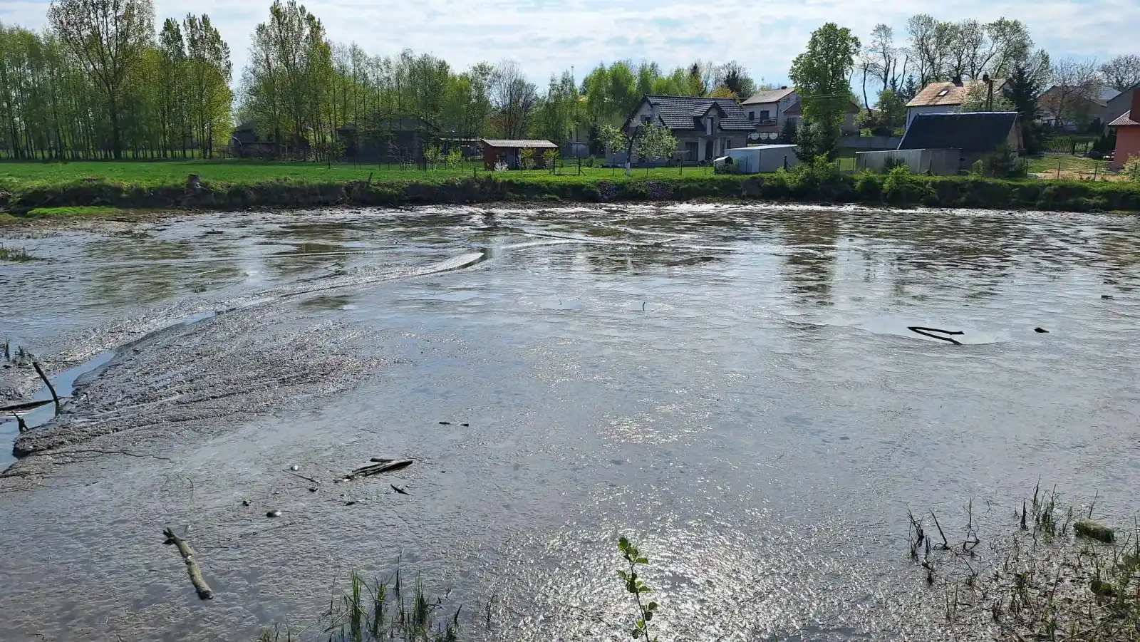 Przebudowa zbiornika wodnego w miejscowosci Kołaki Wielkie, Gmina Grudusk - przed