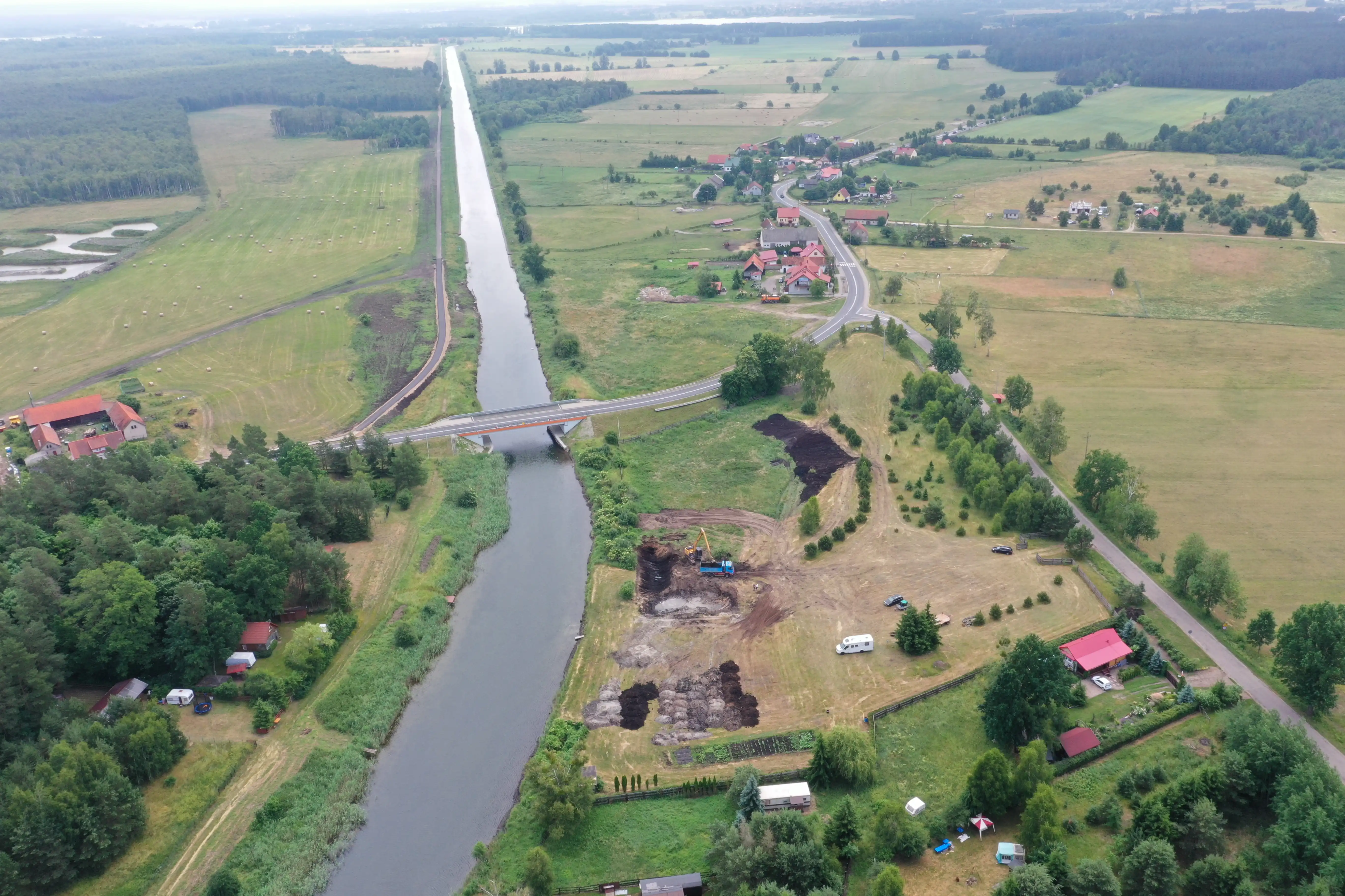 Budowa zbiornika wodnego i mini portu do cumowania łodzi prywatnych w miejscowości Jeglin, Gmina Pisz - przed