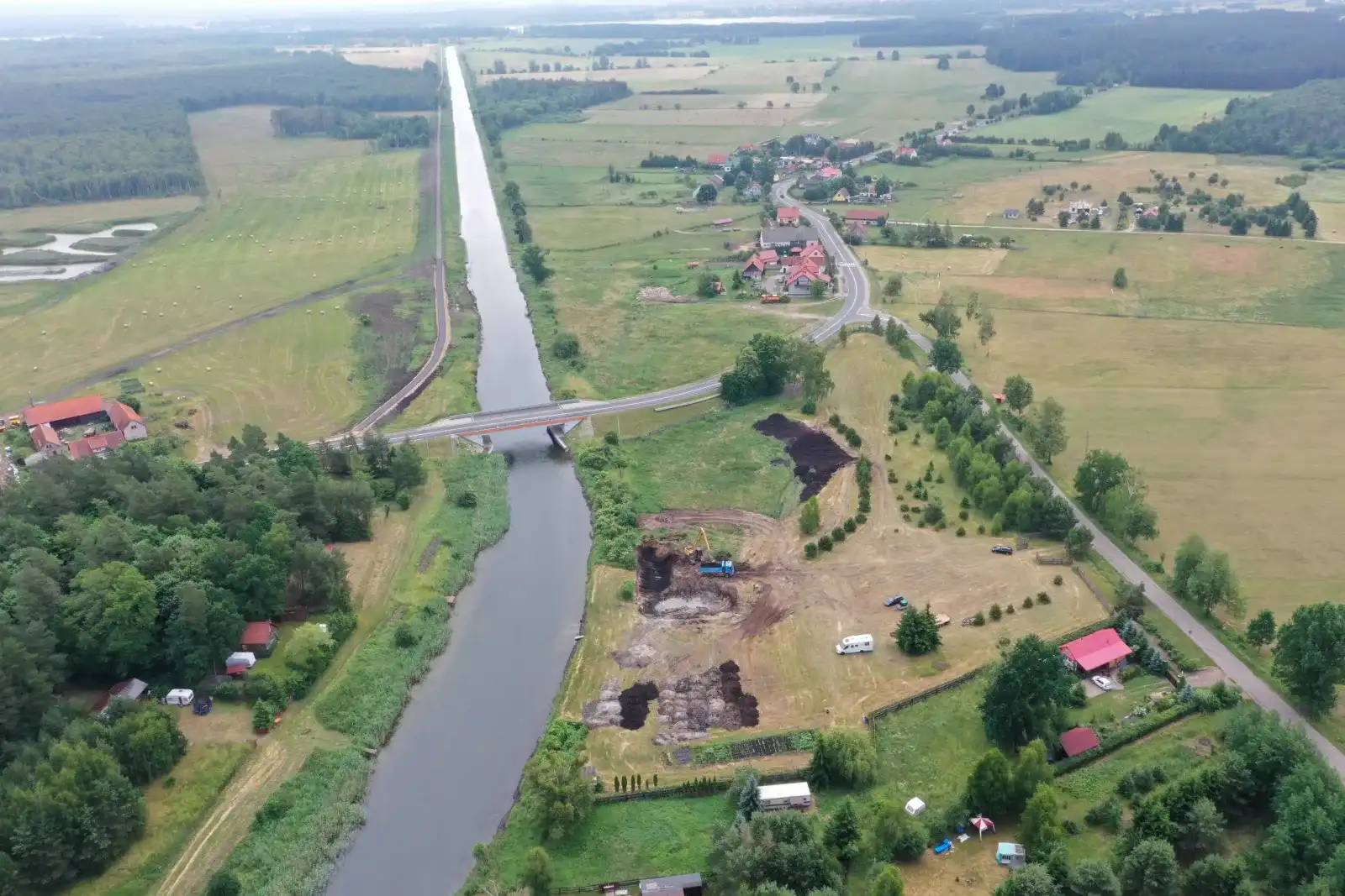 Budowa zbiornika wodnego i mini portu do cumowania łodzi prywatnych w miejscowości Jeglin, Gmina Pisz - przed