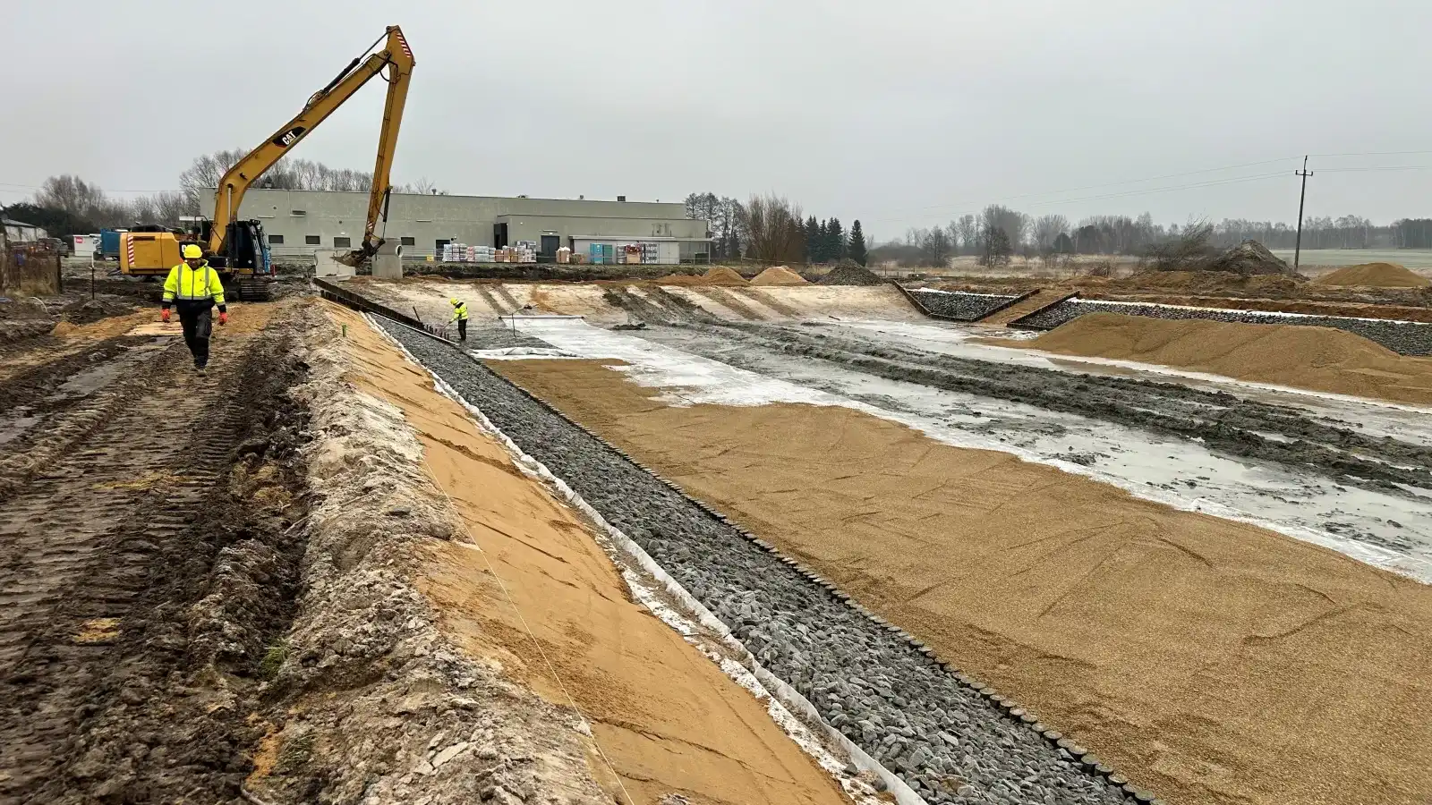 Renowacja otwartego zbiornika retencyjnego położonego na działce nr ewid. 90/2, obręb 8 m. Kamieńsk