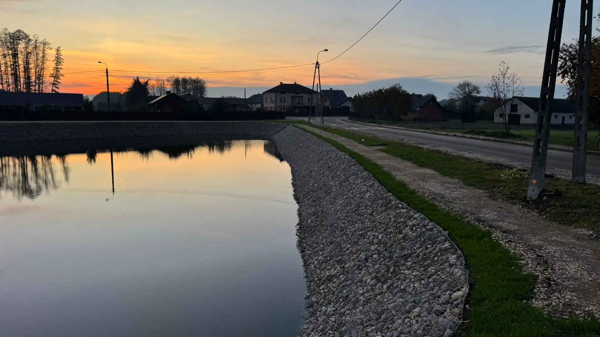 Budowa zbiornika retencyjnego w m. Wnory Wiechy", Gmina Kulesze Kościelne