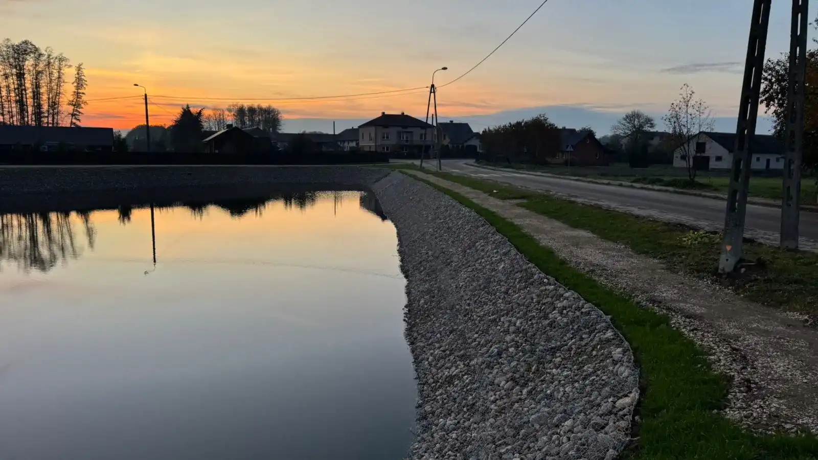 Budowa zbiornika retencyjnego w m. Wnory Wiechy", Gmina Kulesze Kościelne