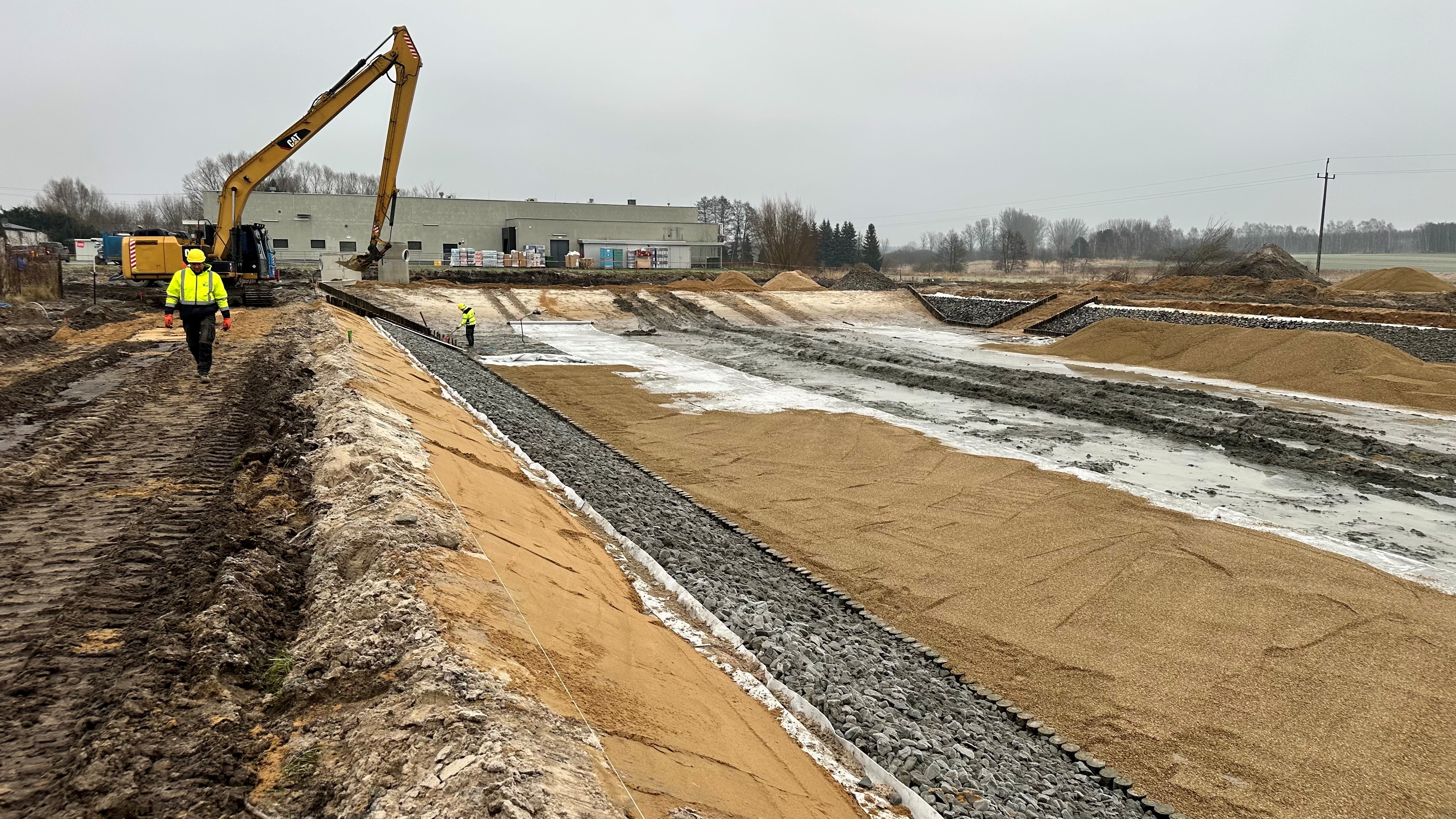 Renowacja otwartego zbiornika retencyjnego położonego na działce nr ewid. 90/2, obręb 8 m. Kamieńsk